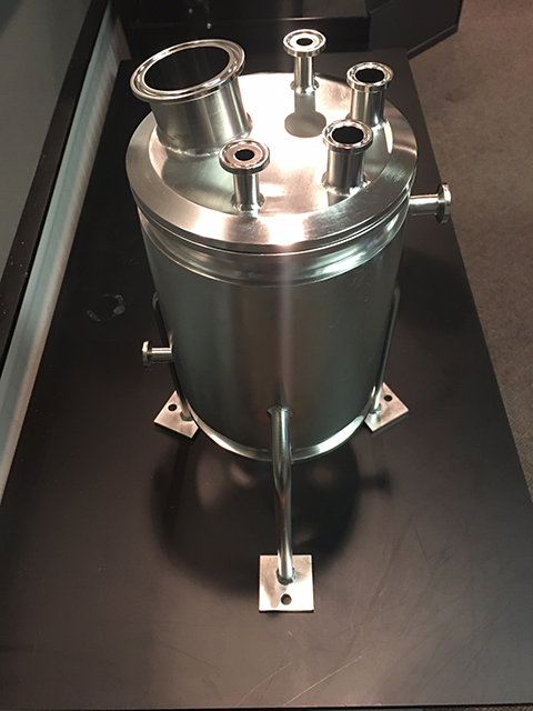 Jacketed-Vessel-with-Lid-1.png